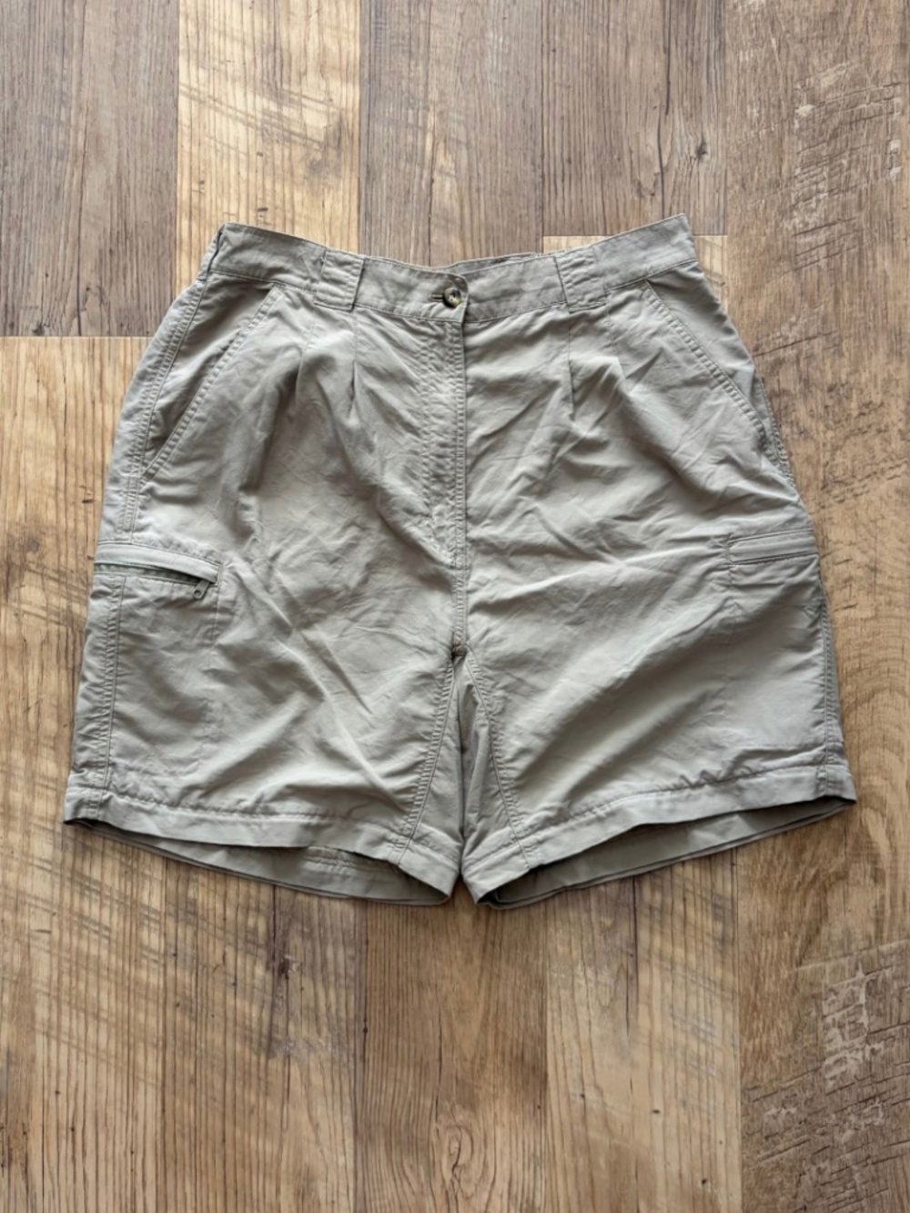 Vintage Women's L.L. Bean Traveler cargo hiking shorts
